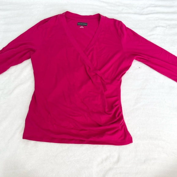 Saks fifth avenue pink blouse - Picture 2 of 5